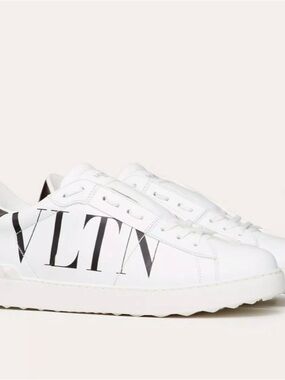Valentino Garavani sneackers